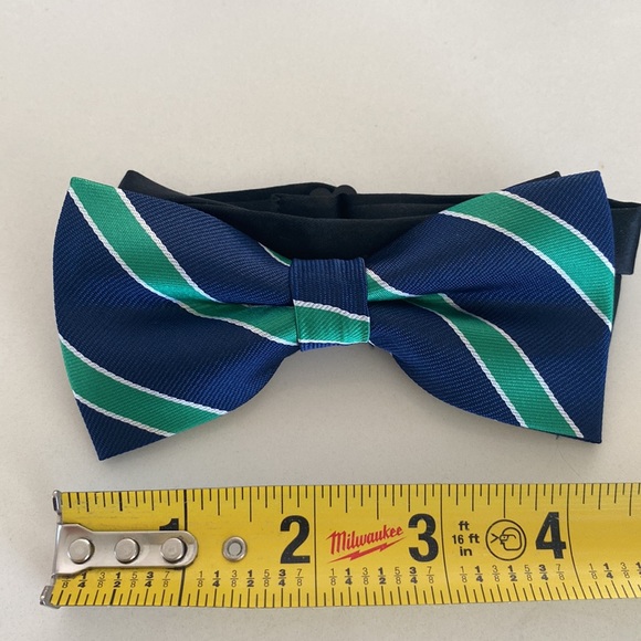 3/$20 Set of (4) pre-tied bow ties new/unused - Picture 4 of 4